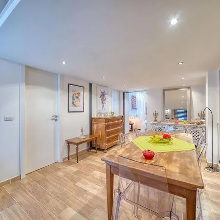 San Secondo Street * Turín