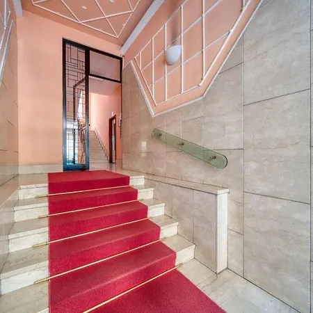 Apartment San Secondo Street *