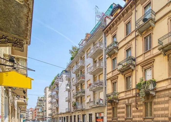 San Secondo Street 아파트 *